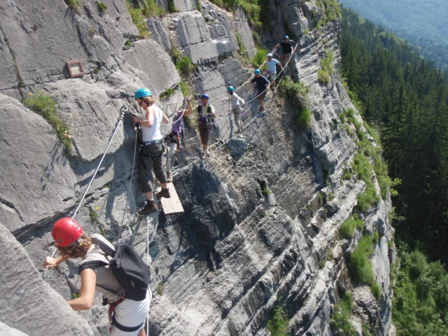 🧗‍♂️ La Via Ferrata est ouverte ! 🌄
Profitez du beau temps pour vivre une aventure verticale inoubliable ! 💥

👉 Créneaux disponibles tous les jours en engagement privé : partez en famille ou entre amis, avec un guide rien que pour vous !
👉 Sorties collectives : rejoignez un groupe – l’occasion parfaite pour partager l’expérience et faire de belles rencontres ! Réservation possible pour les week-ends et jours fériés !

🔒 Sécurité, nature et sensations garanties !
📅 Réservez dès maintenant, les places partent vite !

📍Réservation sur notre site internet guides-megeve.com ou par téléphone
 📞 04.50.21.55.11 

#ViaFerrata #AventureOutdoor #ActivitéSportive #Escalade #Nature